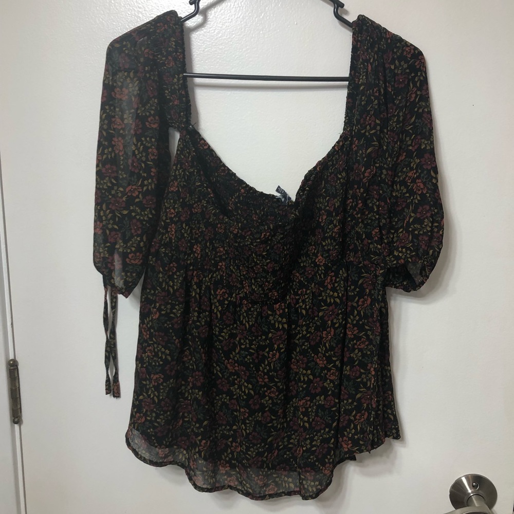 American eagle off the shoulder top